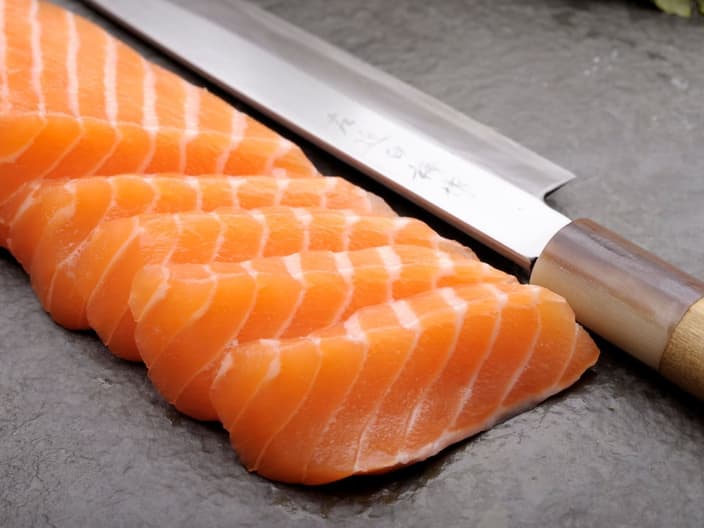 yanagi-ba - Fresh Salmon Sashimi with Sashimi Knife.
