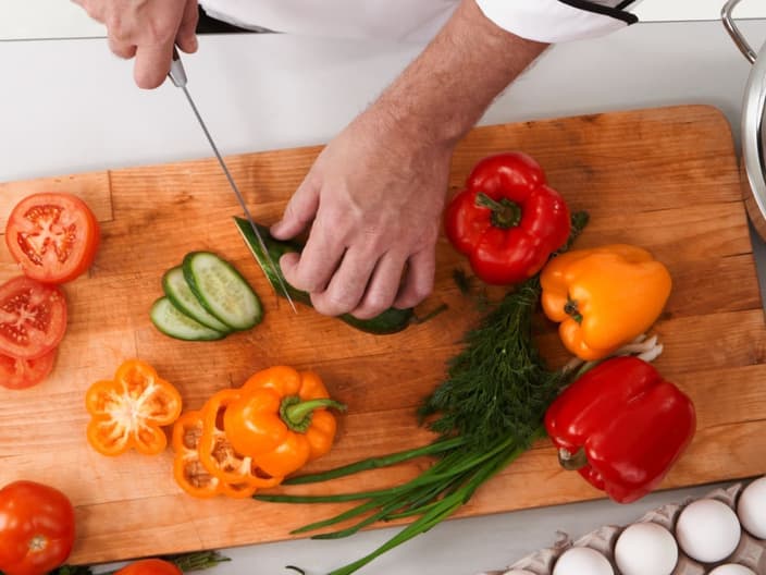 cut vegetables like a chef