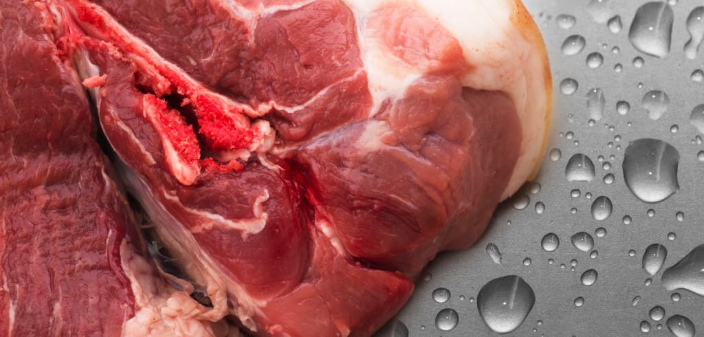 blotting removes the water that prevents temperature from reaching the range need for Maillard reactions