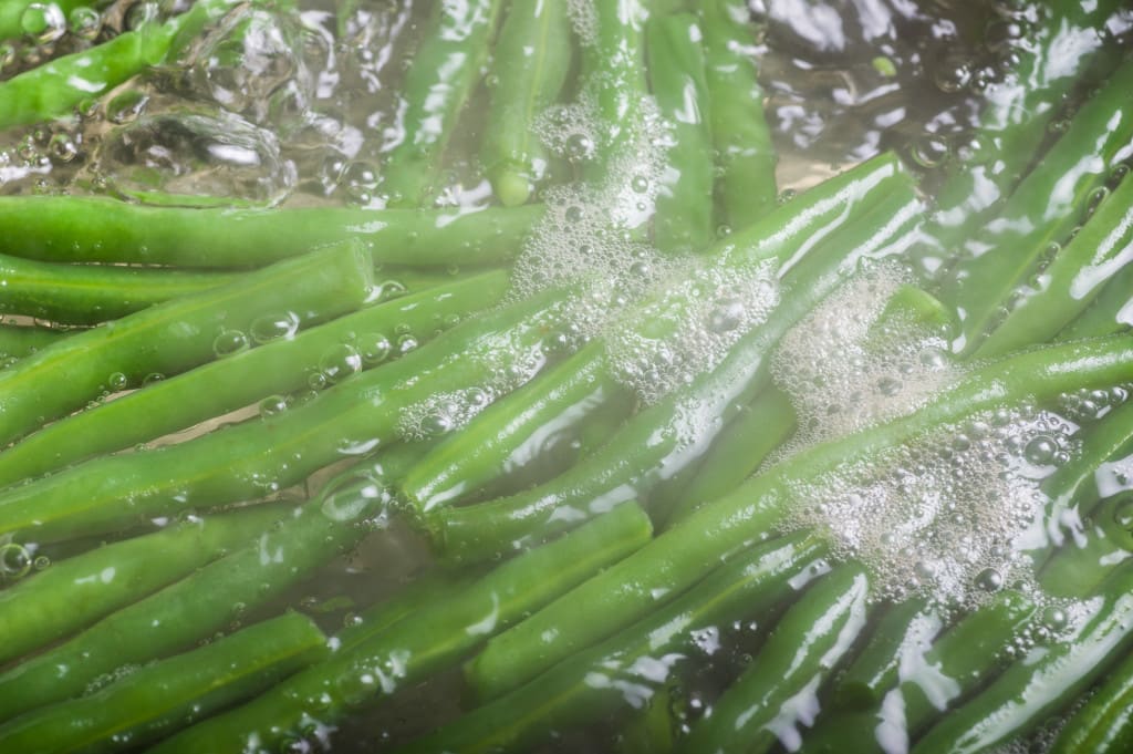 blanching vegetables