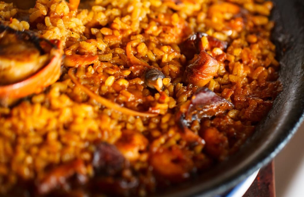 burnt rice - sides and bottoms - paella