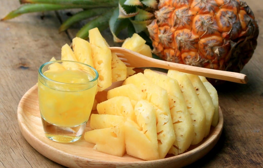 pineapple juice and bromelain