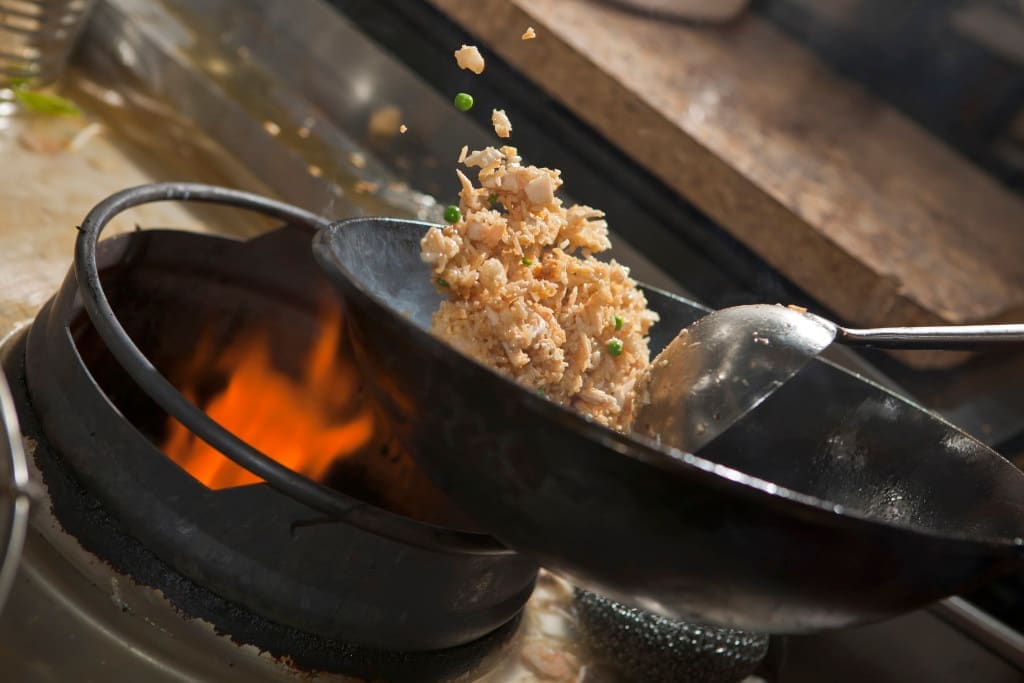 curves on a wok - high heat rushes past it